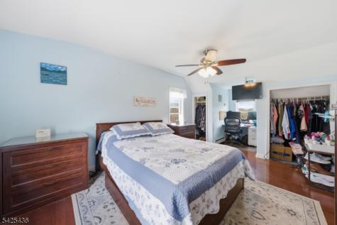 32 Pine Hill Road Mahwah NJ 07430