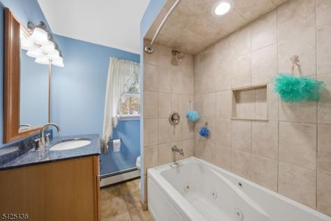 32 Pine Hill Road Mahwah NJ 07430