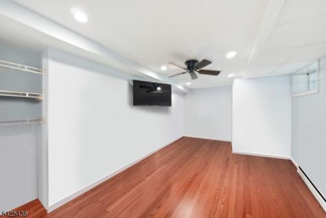 32 Pine Hill Road Mahwah NJ 07430
