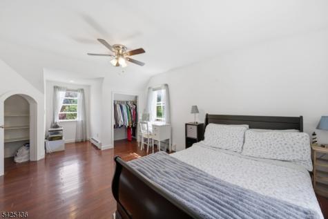 32 Pine Hill Road Mahwah NJ 07430