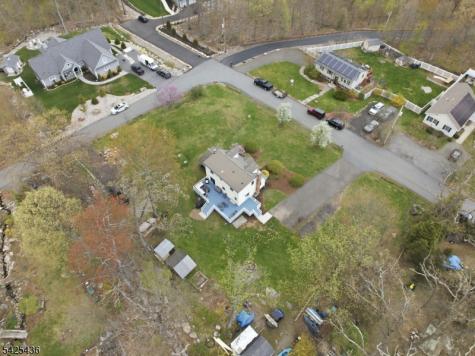 32 Pine Hill Road Mahwah NJ 07430