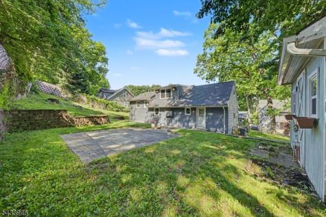16 Highland Trail Denville NJ 07834