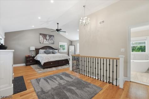 3 Richard Drive W Mount Arlington NJ 07856