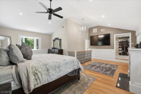 3 Richard Drive W Mount Arlington NJ 07856
