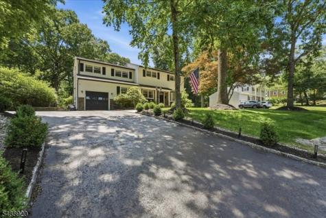 3 Richard Drive W Mount Arlington NJ 07856