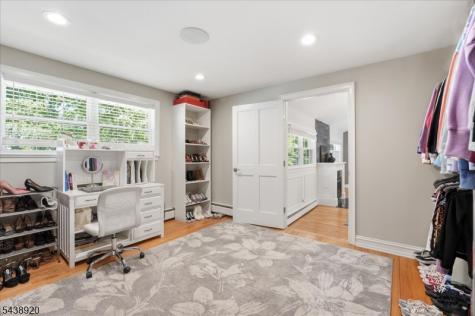 3 Richard Drive W Mount Arlington NJ 07856