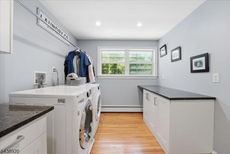 3 Richard Drive W Mount Arlington NJ 07856
