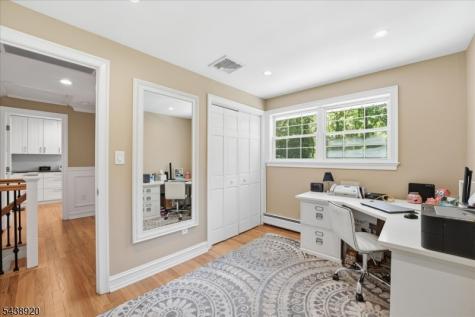 3 Richard Drive W Mount Arlington NJ 07856