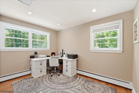 3 Richard Drive W Mount Arlington NJ 07856