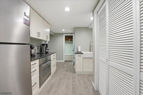 3 Richard Drive W Mount Arlington NJ 07856