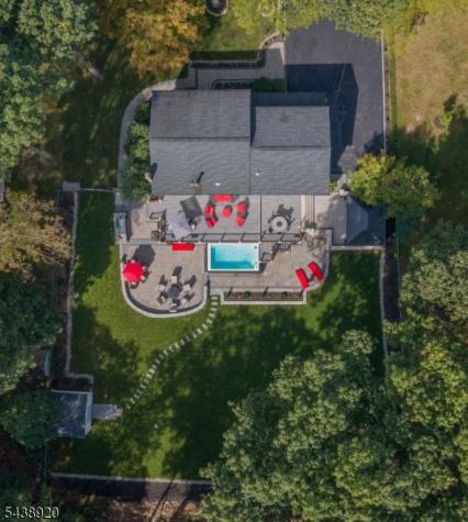 3 Richard Drive W Mount Arlington NJ 07856