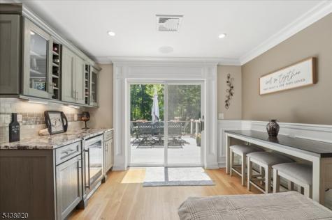 3 Richard Drive W Mount Arlington NJ 07856