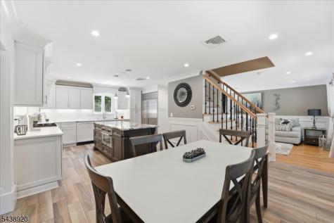 3 Richard Drive W Mount Arlington NJ 07856