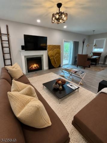 25 Richards Road Hopatcong NJ 07843