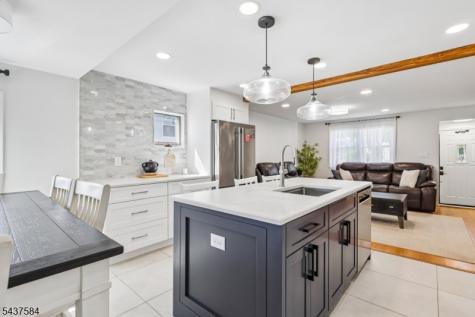 433 Fern Avenue Lyndhurst NJ 07071