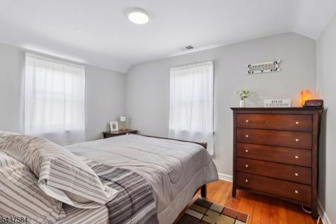 433 Fern Avenue Lyndhurst NJ 07071