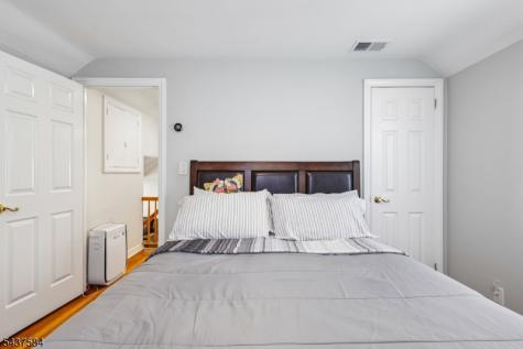 433 Fern Avenue Lyndhurst NJ 07071