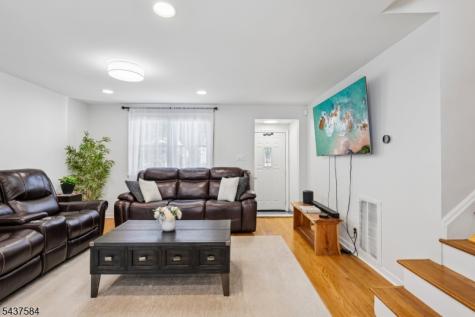 433 Fern Avenue Lyndhurst NJ 07071