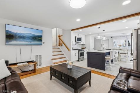433 Fern Avenue Lyndhurst NJ 07071