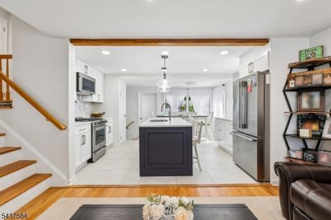 433 Fern Avenue Lyndhurst NJ 07071