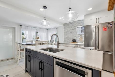 433 Fern Avenue Lyndhurst NJ 07071