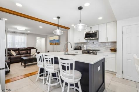 433 Fern Avenue Lyndhurst NJ 07071