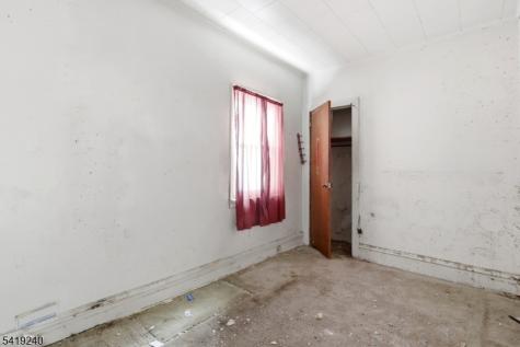 130 19TH Avenue Irvington NJ 07111