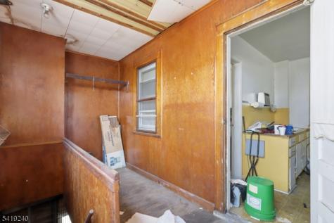 130 19TH Avenue Irvington NJ 07111