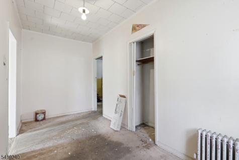 130 19TH Avenue Irvington NJ 07111