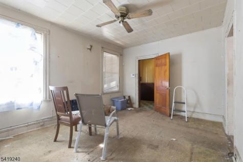 130 19TH Avenue Irvington NJ 07111