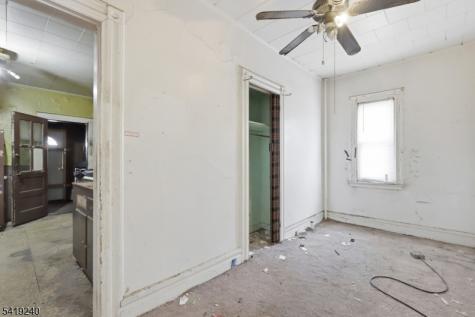 130 19TH Avenue Irvington NJ 07111