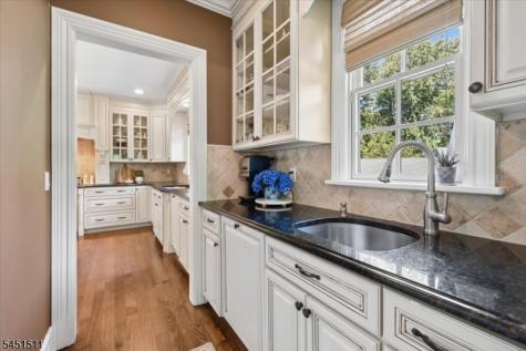 16 Sinclair Terrace Madison NJ 07940