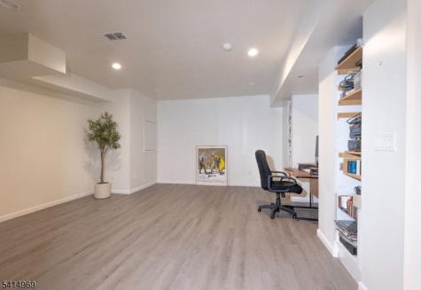 22 Post Lane Livingston NJ 07039