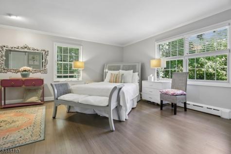 2 Jared Court Randolph NJ 07945