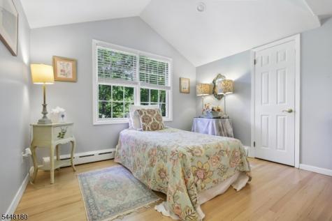 2 Jared Court Randolph NJ 07945