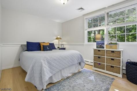 2 Jared Court Randolph NJ 07945