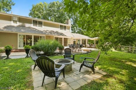 2 Jared Court Randolph NJ 07945