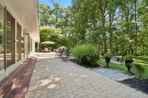 2 Jared Court Randolph NJ 07945