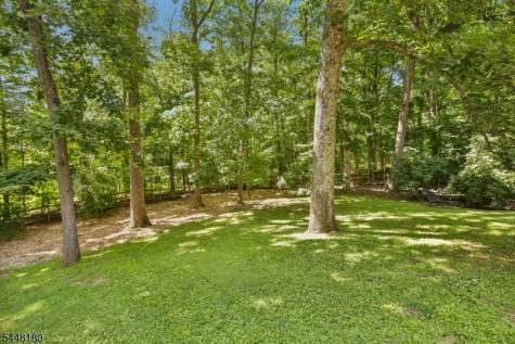 2 Jared Court Randolph NJ 07945