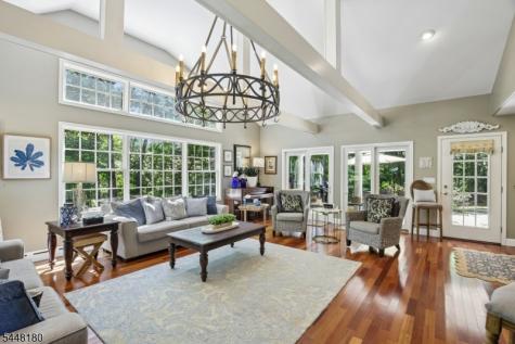 2 Jared Court Randolph NJ 07945
