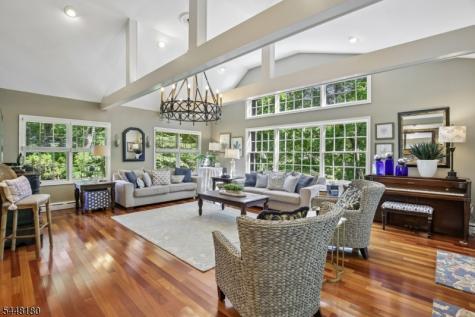 2 Jared Court Randolph NJ 07945