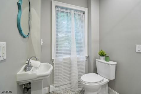 70 Hillside Avenue West Orange NJ 07052