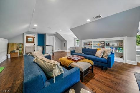 20 Country Club Drive Chatham NJ 07928