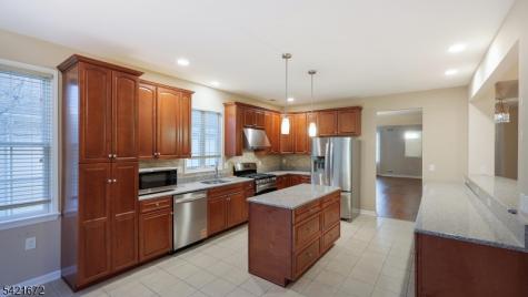 84 Patriots Way Franklin NJ 08873