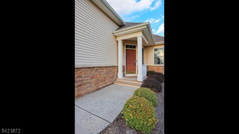 84 Patriots Way Franklin NJ 08873