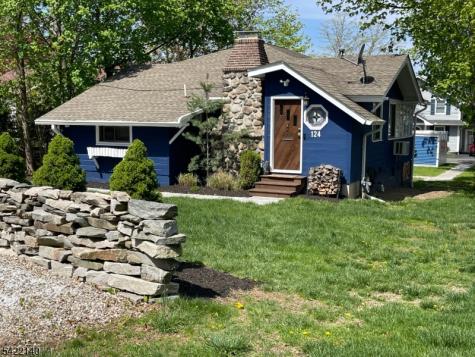 124 E Shore Trail Sparta NJ 07871