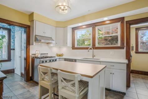 270 Altamont Place Somerville NJ 08876