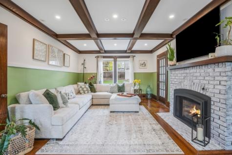 270 Altamont Place Somerville NJ 08876