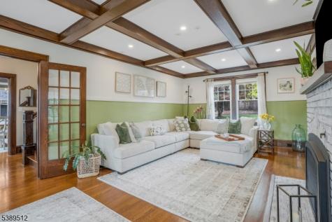 270 Altamont Place Somerville NJ 08876