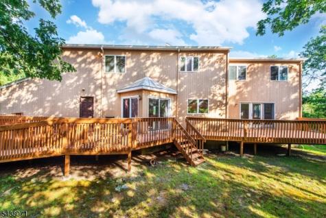 25 Wood Chase Lane Kinnelon NJ 07405